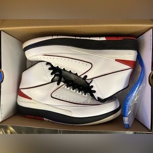 2010 Jordan 2 Varsity Red Size 12 Excellent Condition worn 3 times.